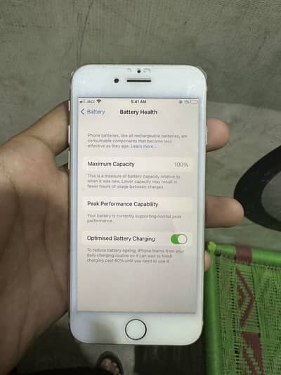 Apple iPhone 7