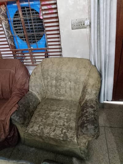 condition good 3 seater sofa