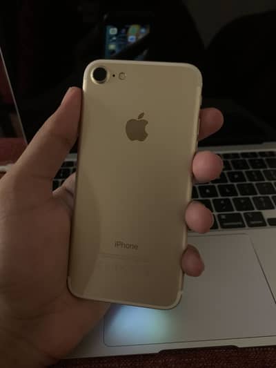 iPhone 7 - PTA Approved (Mint Condition)