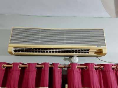 General Outdoor 1.5, And Sanyo Indoor 2ton