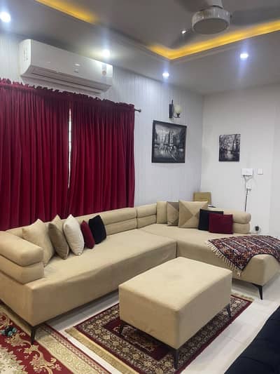 L shaped sofa almost brand new
