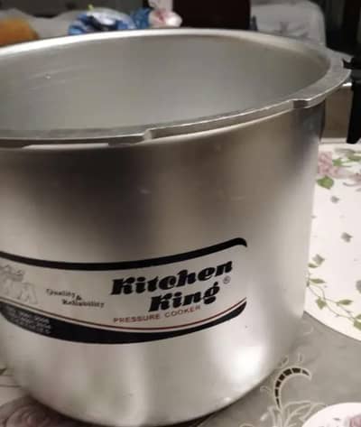 pressure cooker