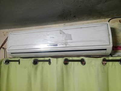 2 Sy 3 year use Bilkull New hy non inverter