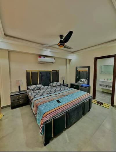 1 bed luxury apartment stay Behria town 03001893480
