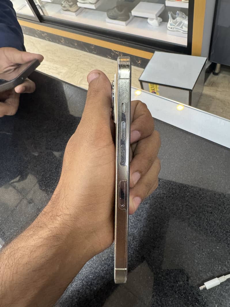 Iphone 13 pro 1