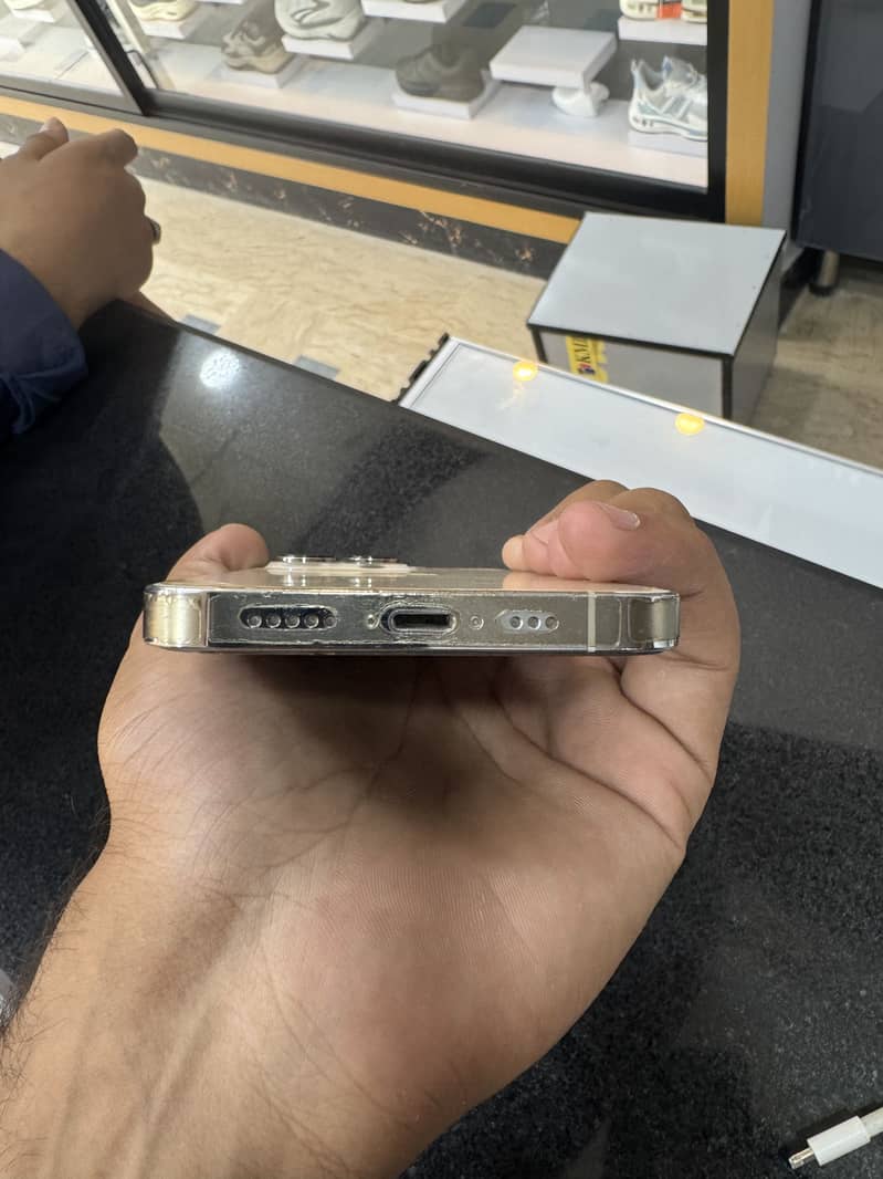 Iphone 13 pro 5