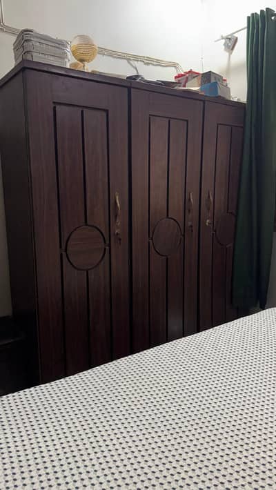 3 door almira set
