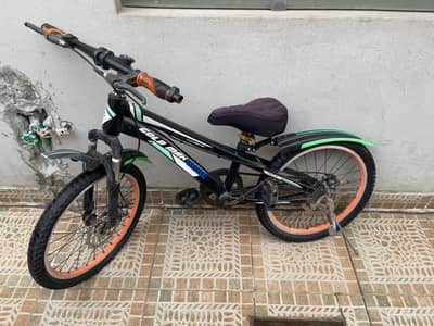 Gold man cycle