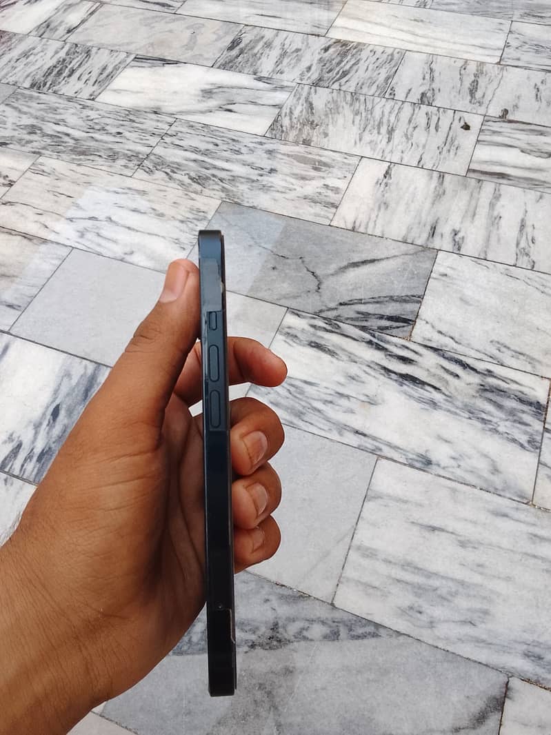 iPhone 13 jv 3
