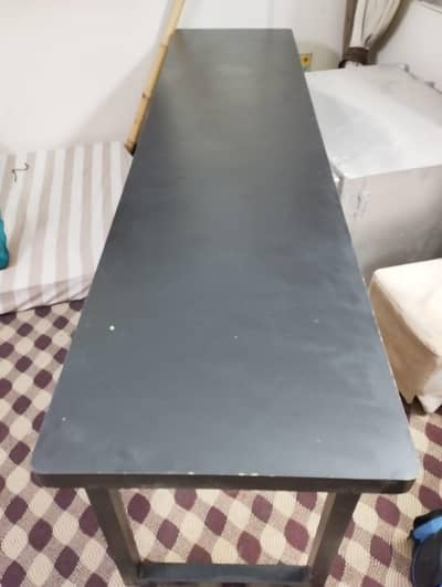 Office Station table.