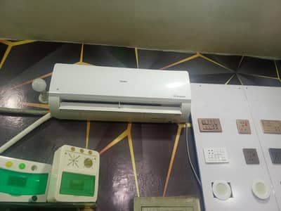 haire 1 ton ac for slae just barnd new 1 seson use hiwa hai