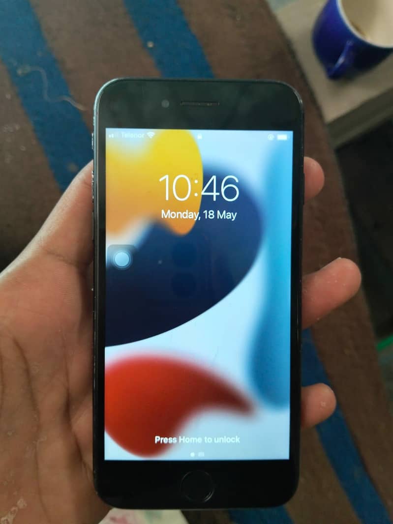 Apple iPhone 7 1