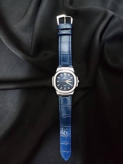 ⌚Blue Day-Date Watch (Arabic & English Days) - Premium Leather Strap