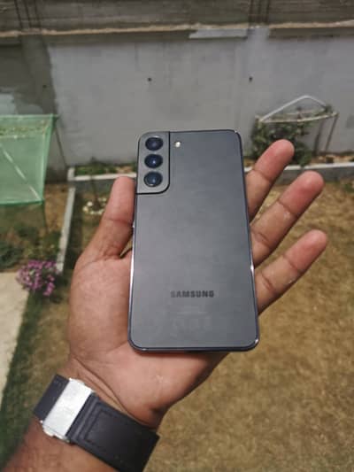 Samsung Mobile S22