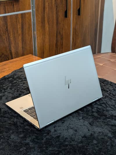 HP ELITEBOOK 1030 Core i7 8th Gen 16/256 x360 Touch