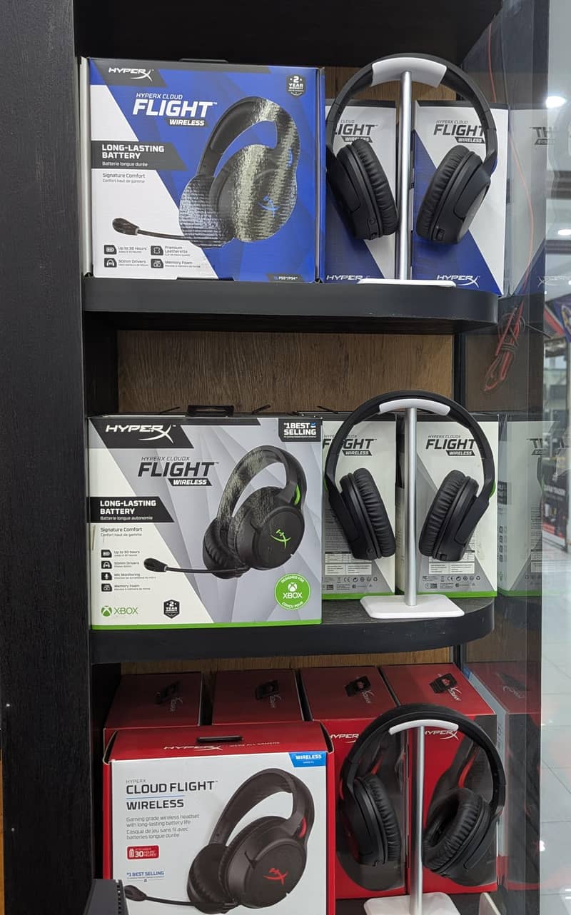 HyperX Flight Wireless Headset | Box Open | Multiple Colors 3