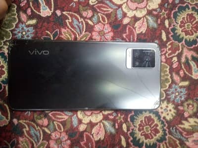 Vivo V20