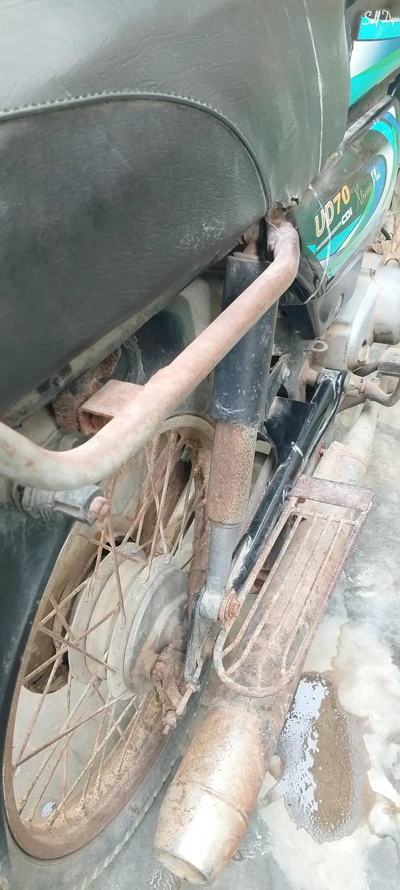 unique CD70 4