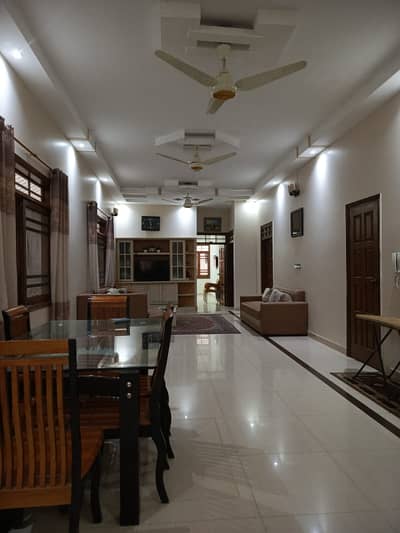 Prime Location 2 Bed DD Flat for Rent on Main University Road Near NED & Karachi University | Lift, Parking, Standby Generator | No Water, Gas & Load Shedding Issues | Reference Pics Available.