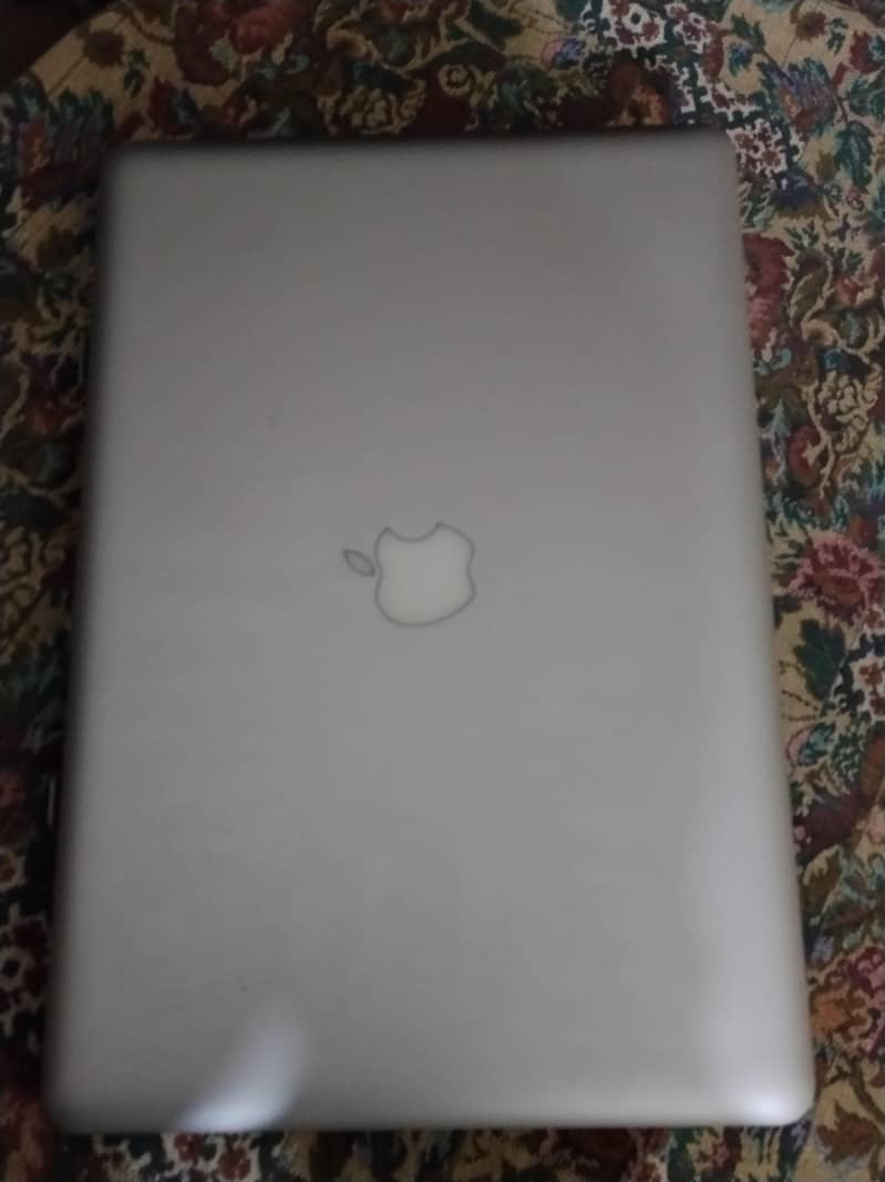 Mac book pro 2011 3