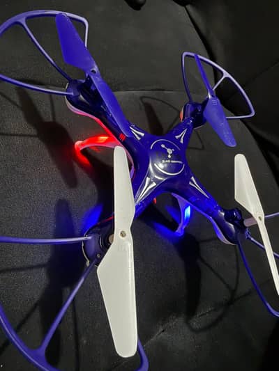 drone2.4GHz RC Quadcopter-Hardly Used -Excellent Condition