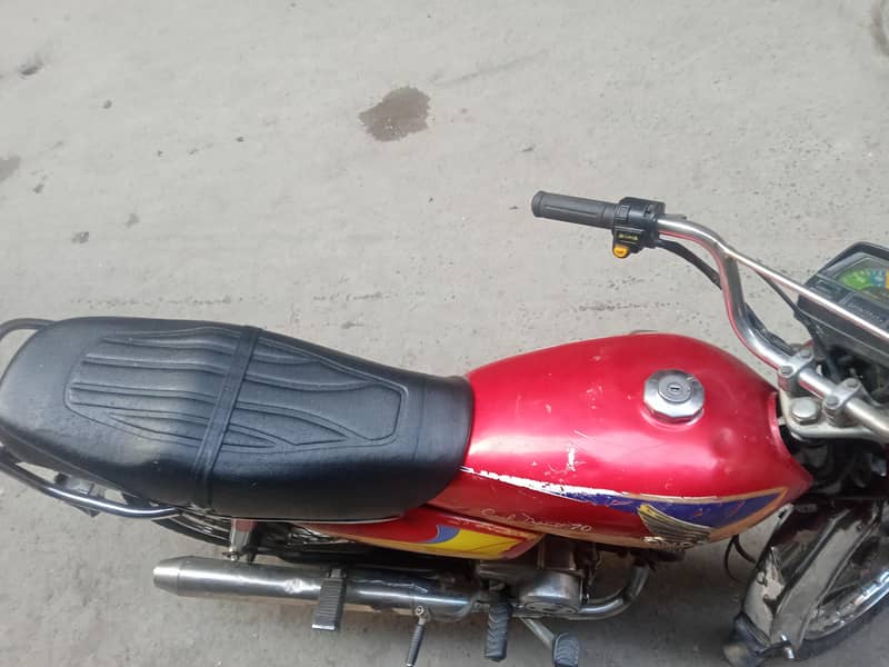 2005 model cd 70 3