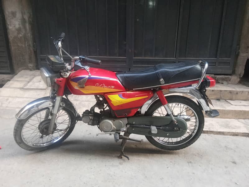 2005 model cd 70 5
