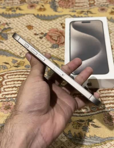 Apple iPhone 15 Pro Max dual physical HK model battery 87 box cable