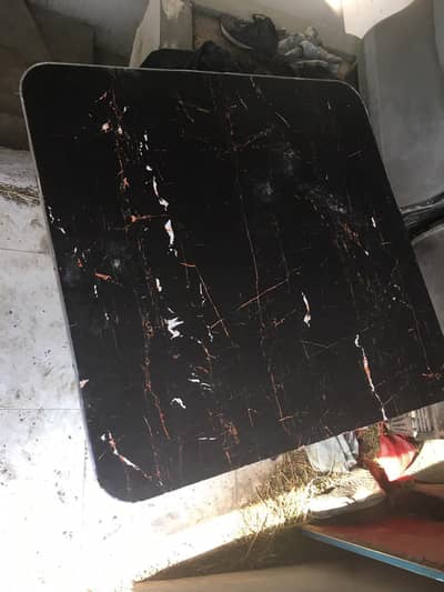 coffee tables in used urgent for sale
