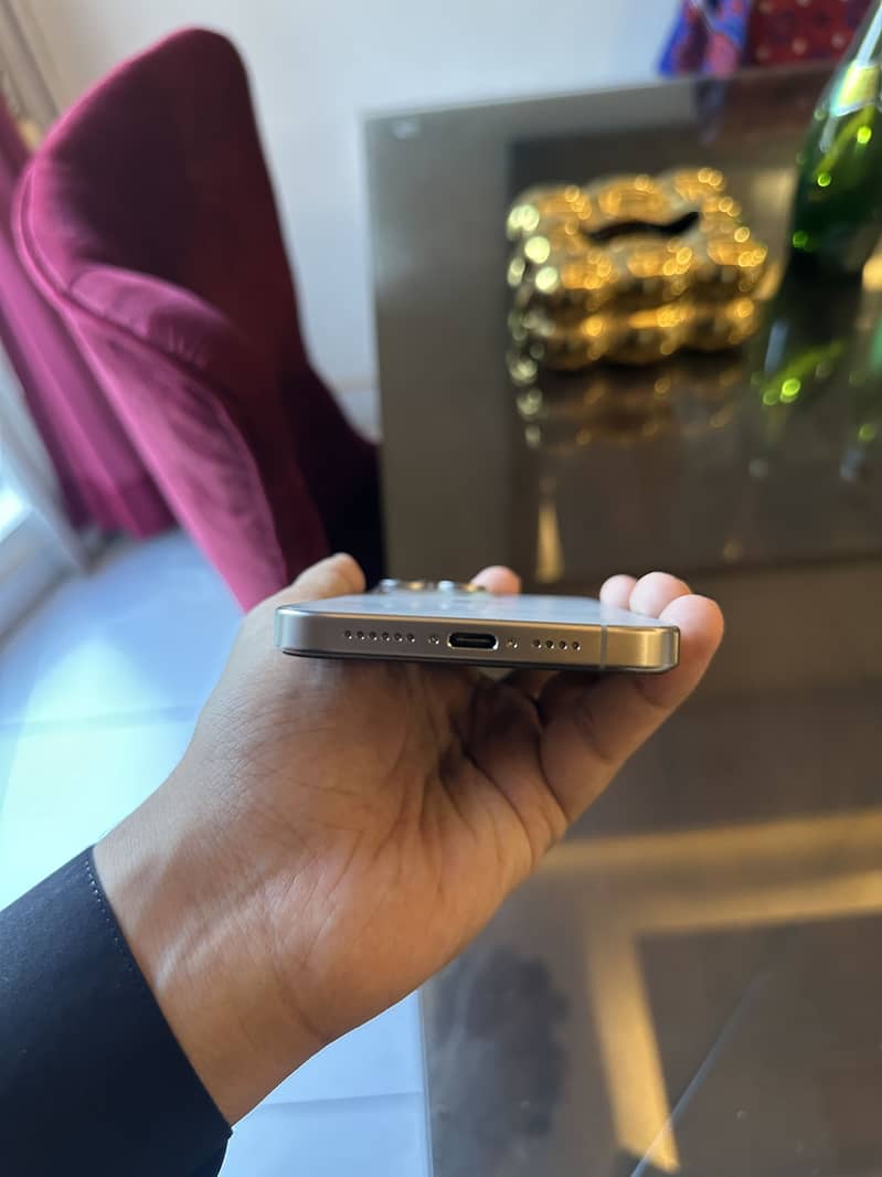 Iphone 15 pro max 2