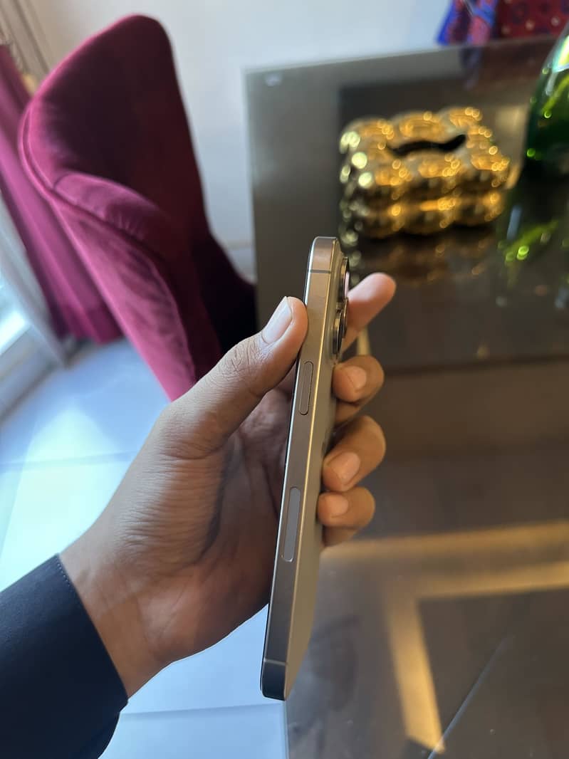 Iphone 15 pro max 3