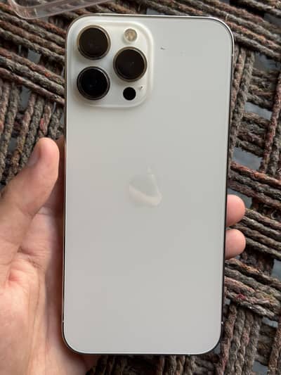 iPhone 13 Pro Max white colour