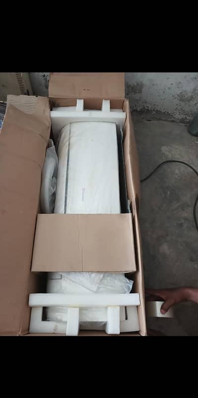 1.5 ton Dawlance AC non inverter T3 compreser