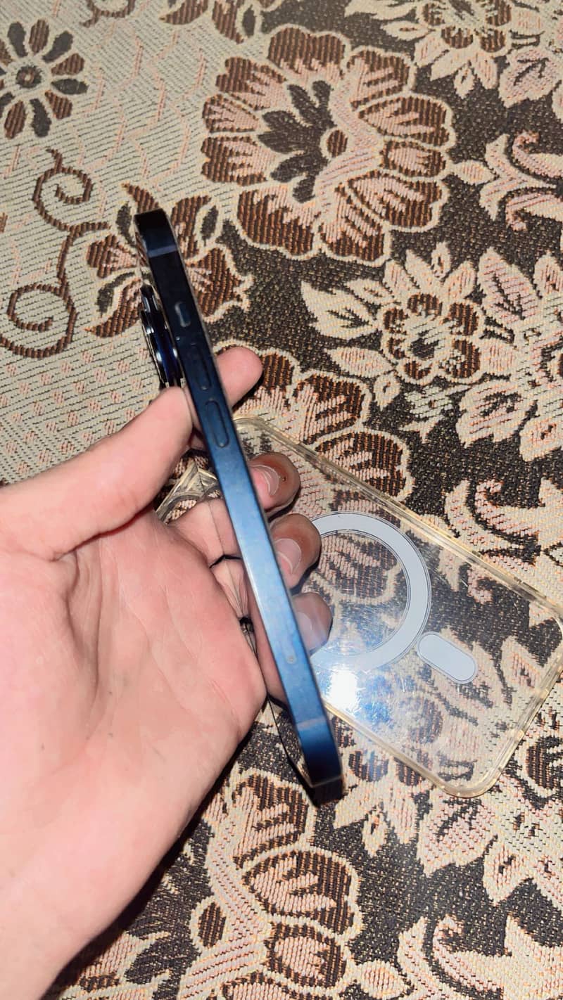 Apple iPhone 14 8