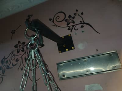 punching bag wall mount or wall hanger weight limit is 150kg+