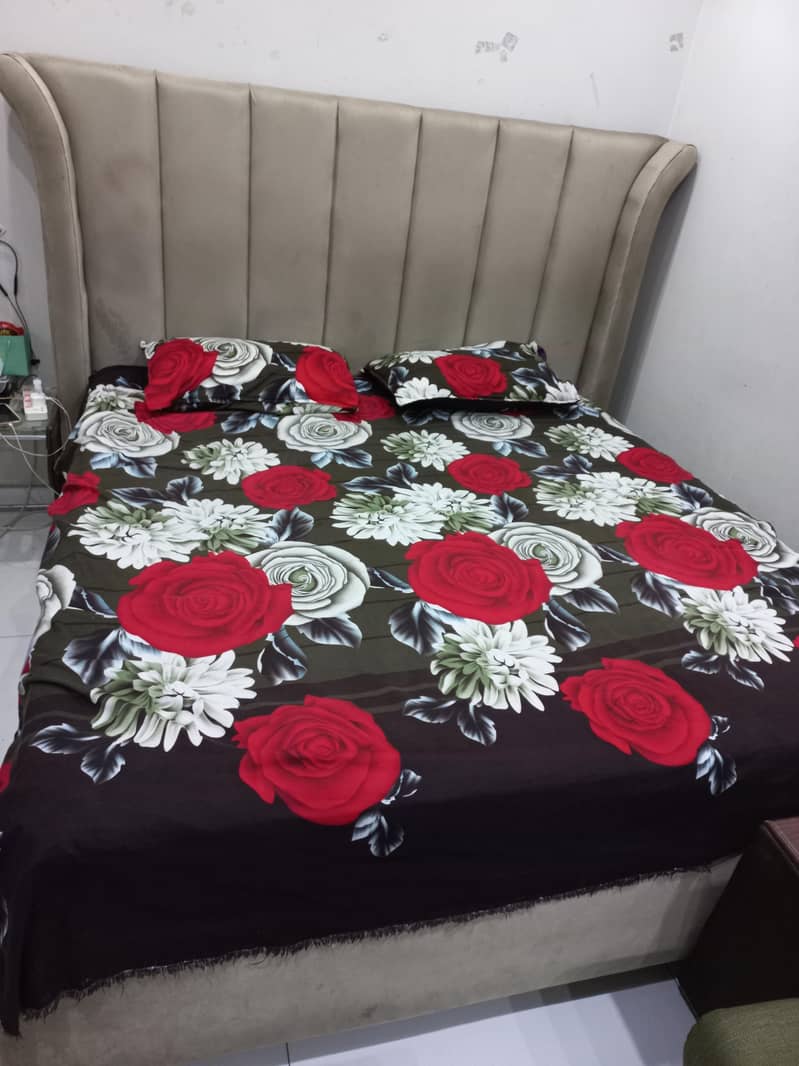 king size bed 1
