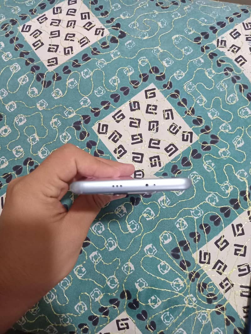 Redmi Note 15 4