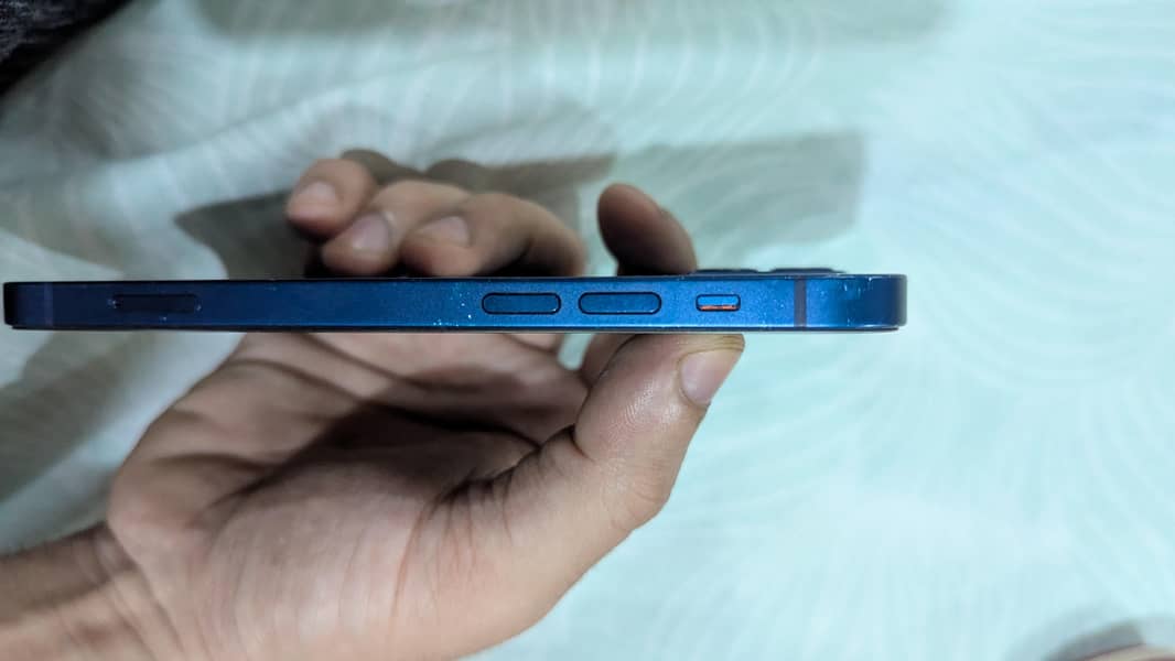 Iphone 12 3