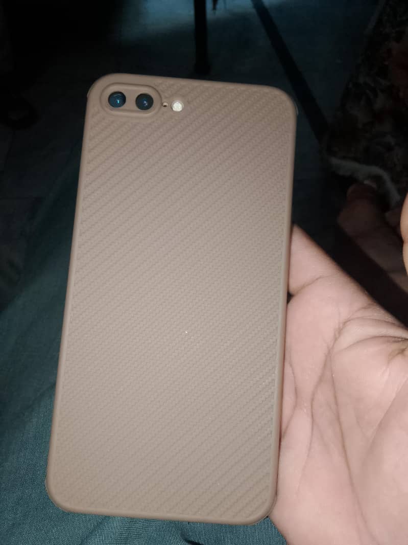 Apple iPhone 7 Plus 1