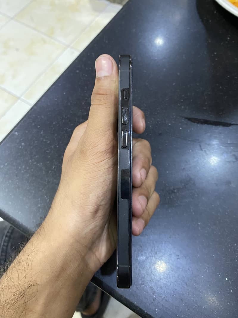 Iphone 14pro 4