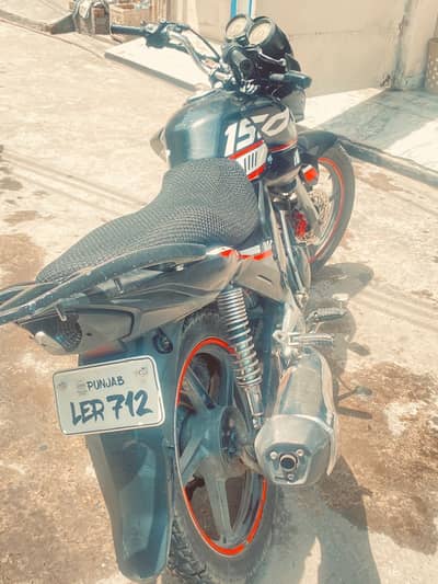 Honda cb150f lush condition
