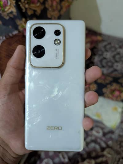 Infinix Zero 30