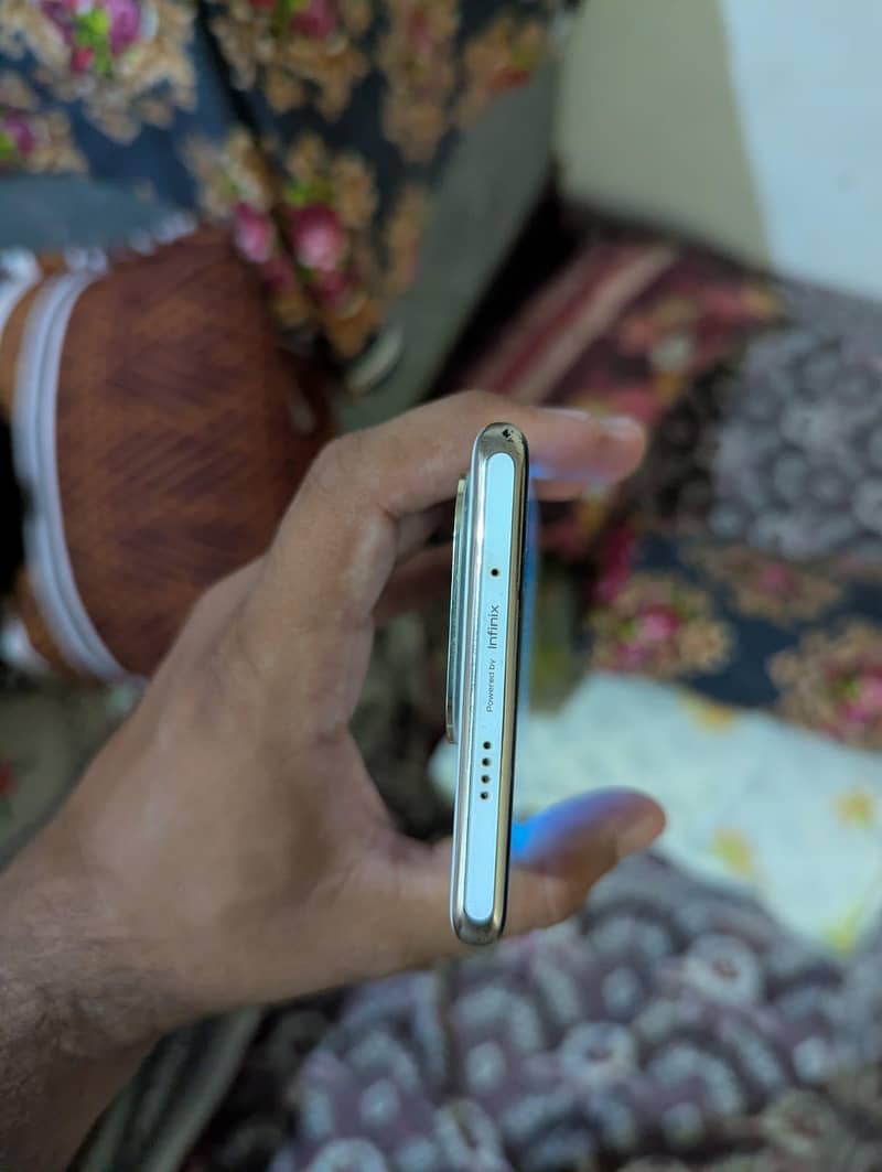 Infinix Zero 30 2