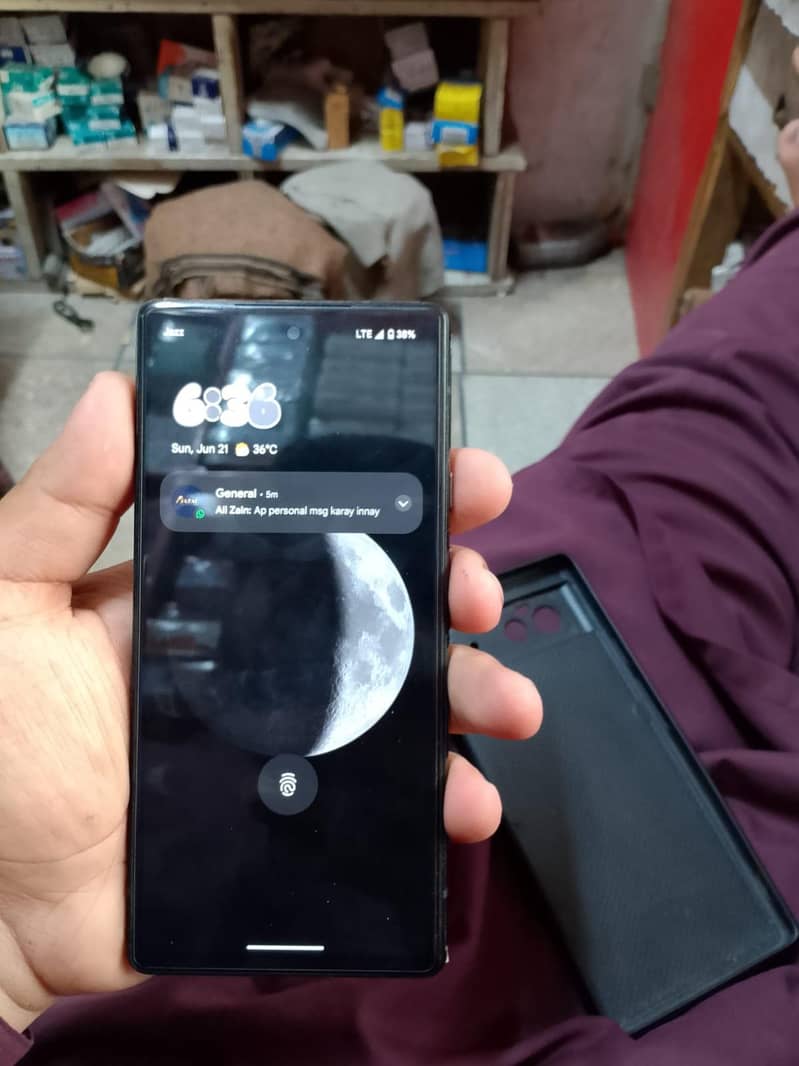 Google Pixel 6 4