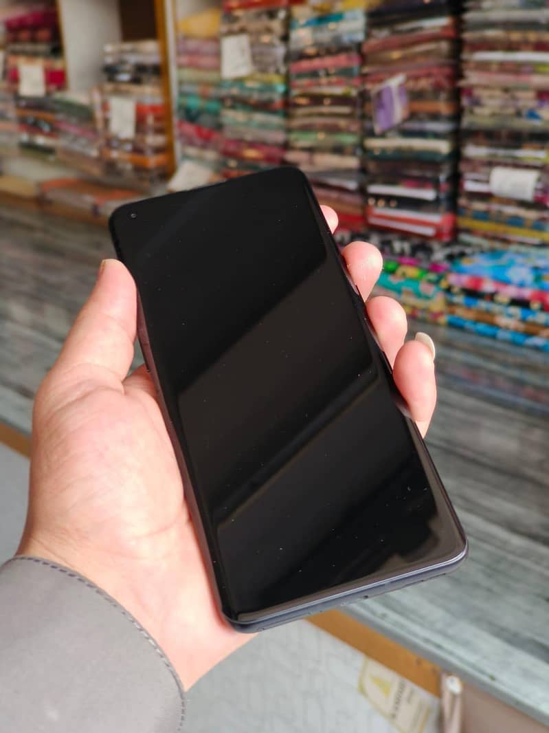 One Plus 9 Pro 6