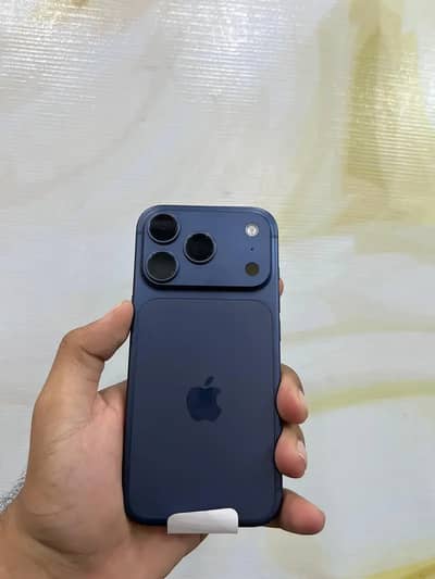 iPhone 17 Pro Max 256GB – 100% Battery 40cycle count
