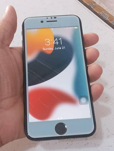 Apple iPhone 7 32GB pta approved all ok