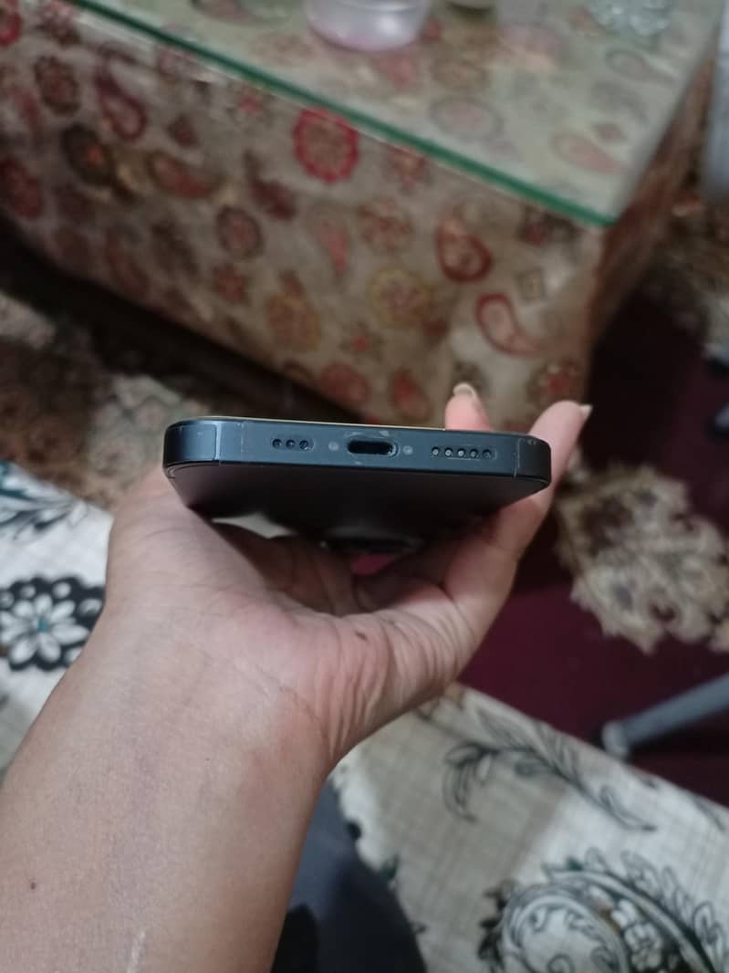 Apple iPhone 14 6