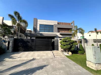 FULLY FURNISHED 1-KANAL MODERN DESIGN ELEGANT AND FULLY MAINTAINED SUPER HOT LOCATED BUNGALOW IS AVAILABLE IN THE BEST BLOCK OF DHA LAHORE.