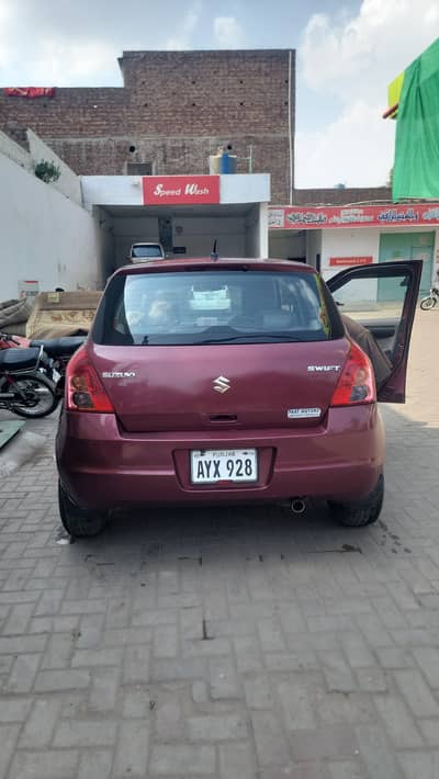 Suzuki Swift 2012